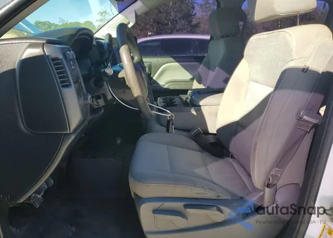 2017 Chevrolet Silverado K1500 z USA, uszkodzony, nr VIN 1GCUKNEC6HF187412